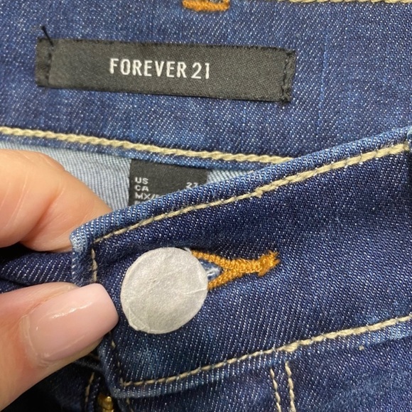 NWT-Forever21 High Rise Dark Wash Skinny Jean 27 - Picture 6 of 8